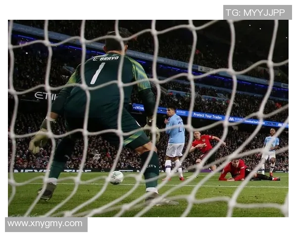 欧冠激战曼城小胜里昂逆转时刻点燃全场激情分析