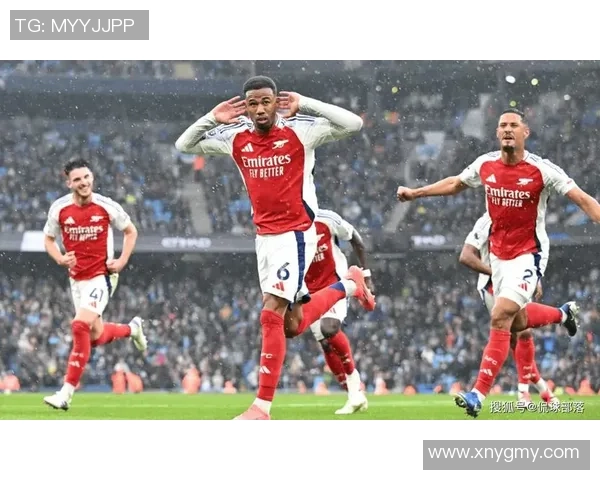 曼城友谊赛逆转阿森纳3-2精彩瞬间引发全场热烈反响